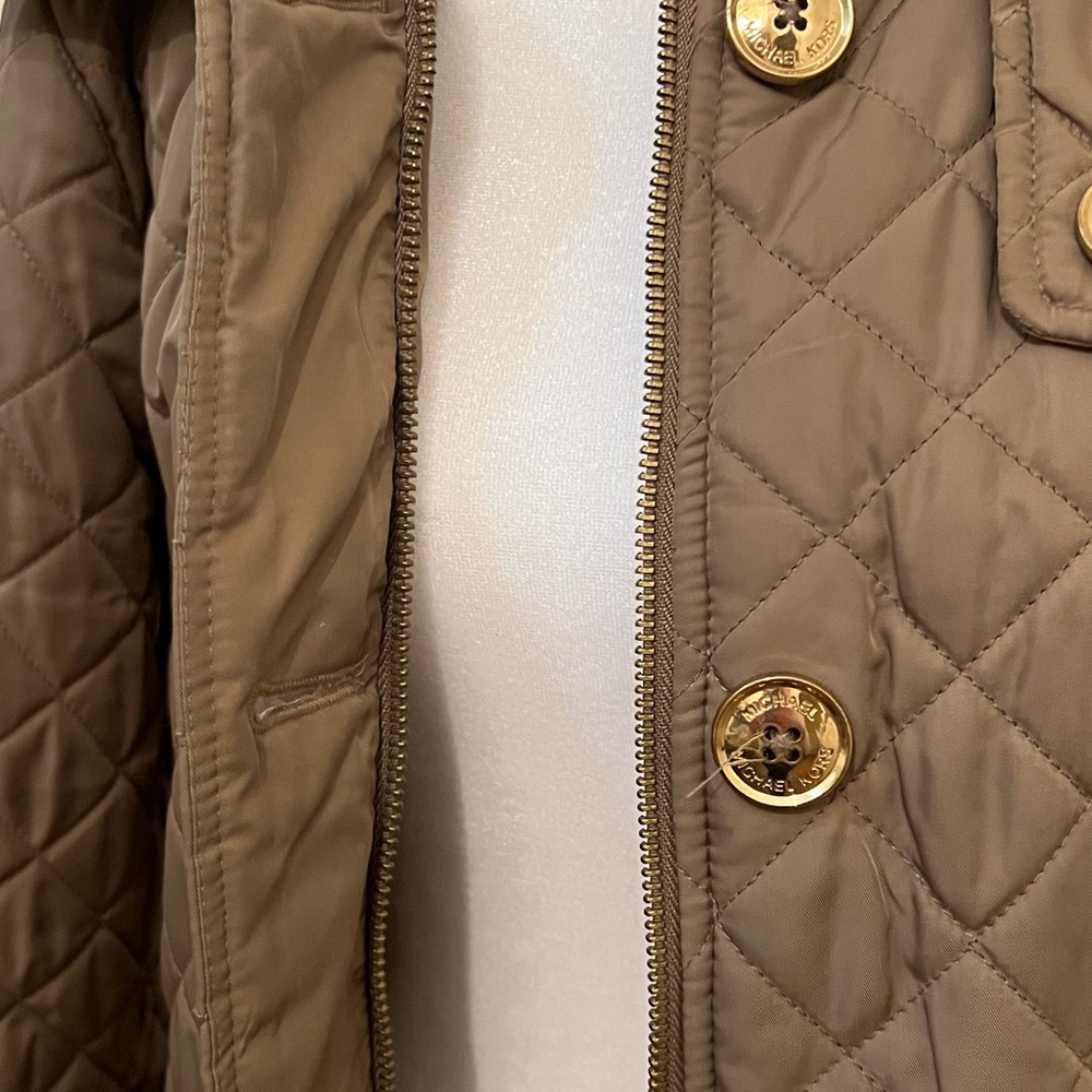 Michael Kors Quilted Tan Trench Coat - Picture 5 of 11